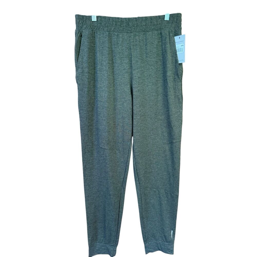 Balance Collection Men’s Lightweight athletic/Jogger  Pants Sz M Olive  NWT